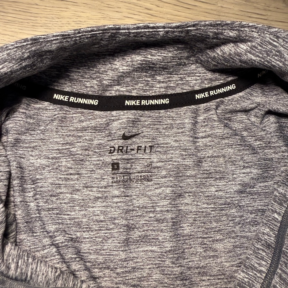 Nike Running DRI-FIT Women’s Athletic Long Sleeve Heathered Gray Shirt Size S - Picture 6 of 7